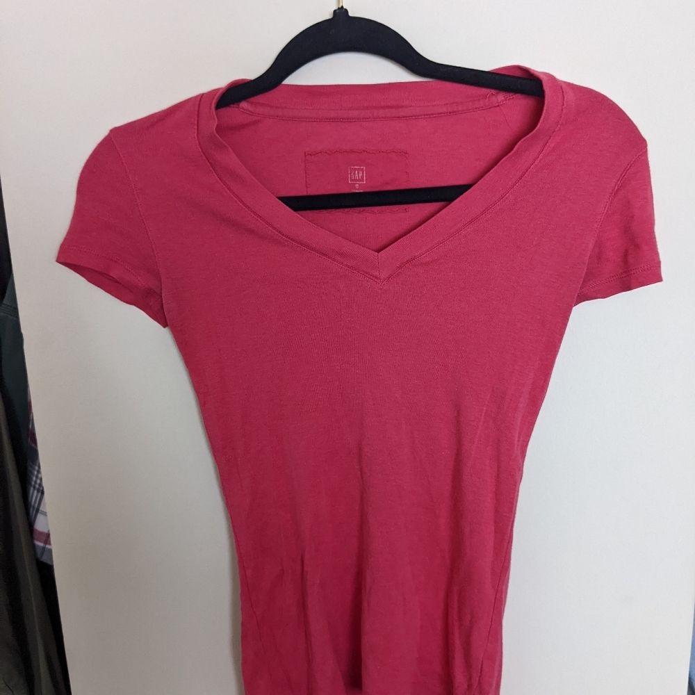 Barbie Pink Gap Deep V-Neck Tee-Shirt (S)
